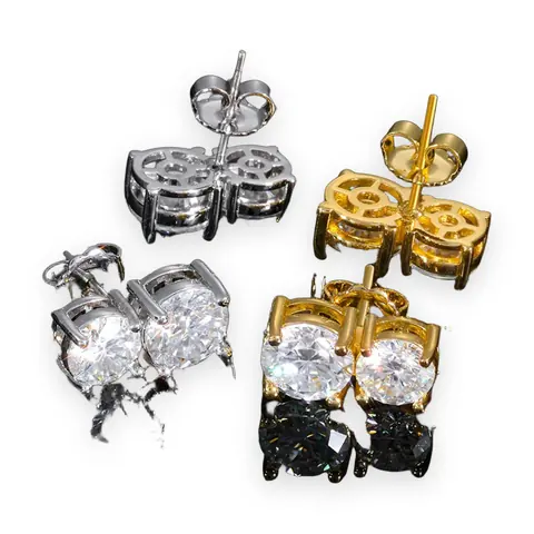 Four-Prong Round Stud Earrings