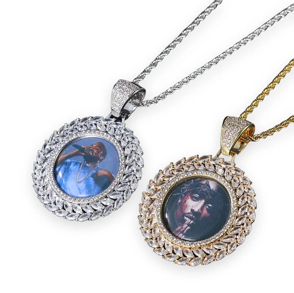 Marquise Wreath Photo Pendant